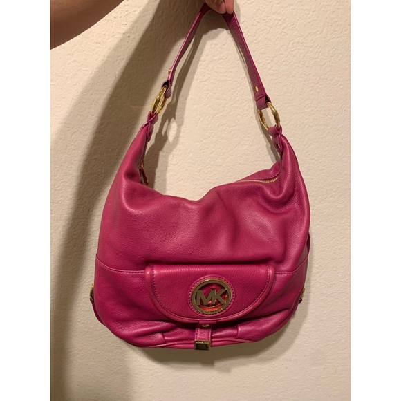Michael Kors Fulton Fushia Large Leather Bag - Picture 2 of 11